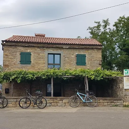 Istrian Houses Padna بيت للعطل *