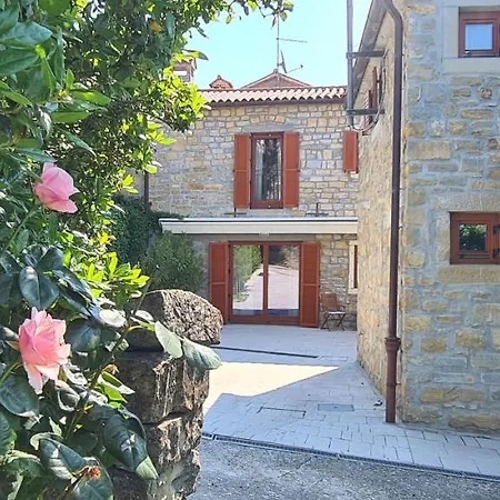 Istrian Houses Padna *